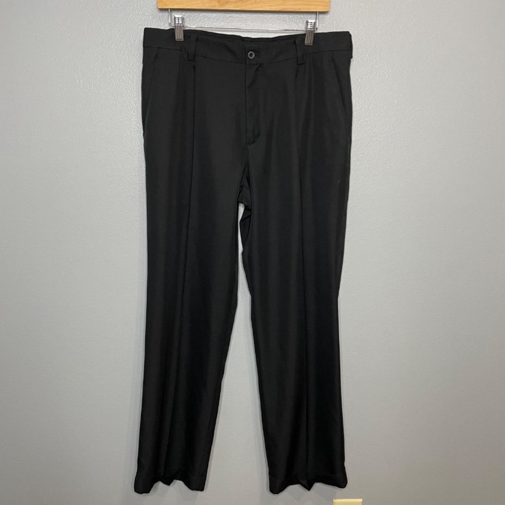 NIKE GOLF mans black pleated cuffed golf pants 34 x 32